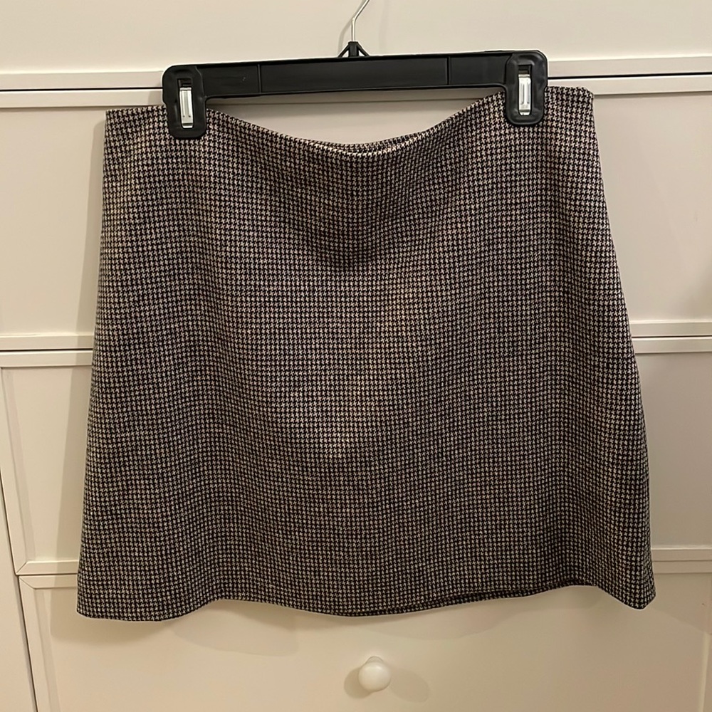 NWOT Theory Brown Houndstooth Skirt